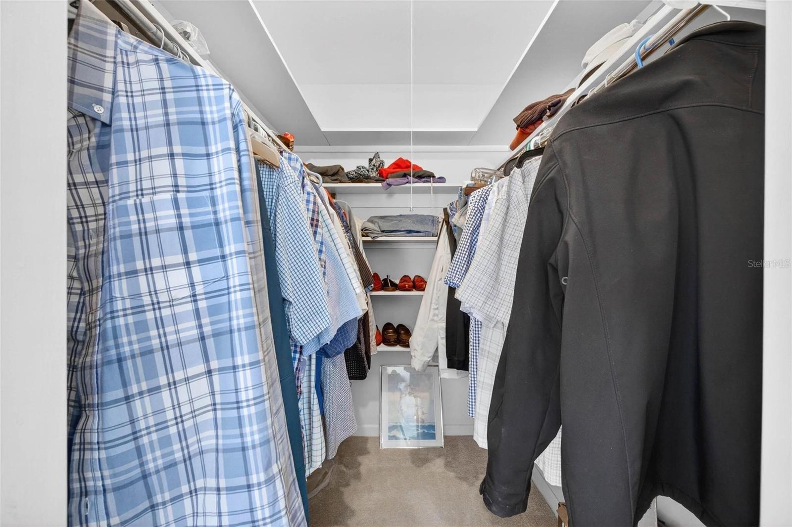 Image 17 of 43 For 10100 Commodore Drive