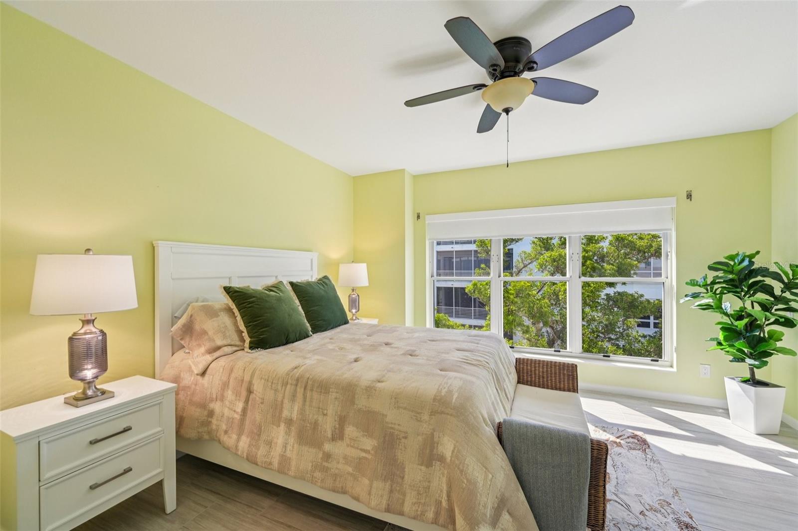 Image 12 of 46 For 2450 Harbourside Drive 244