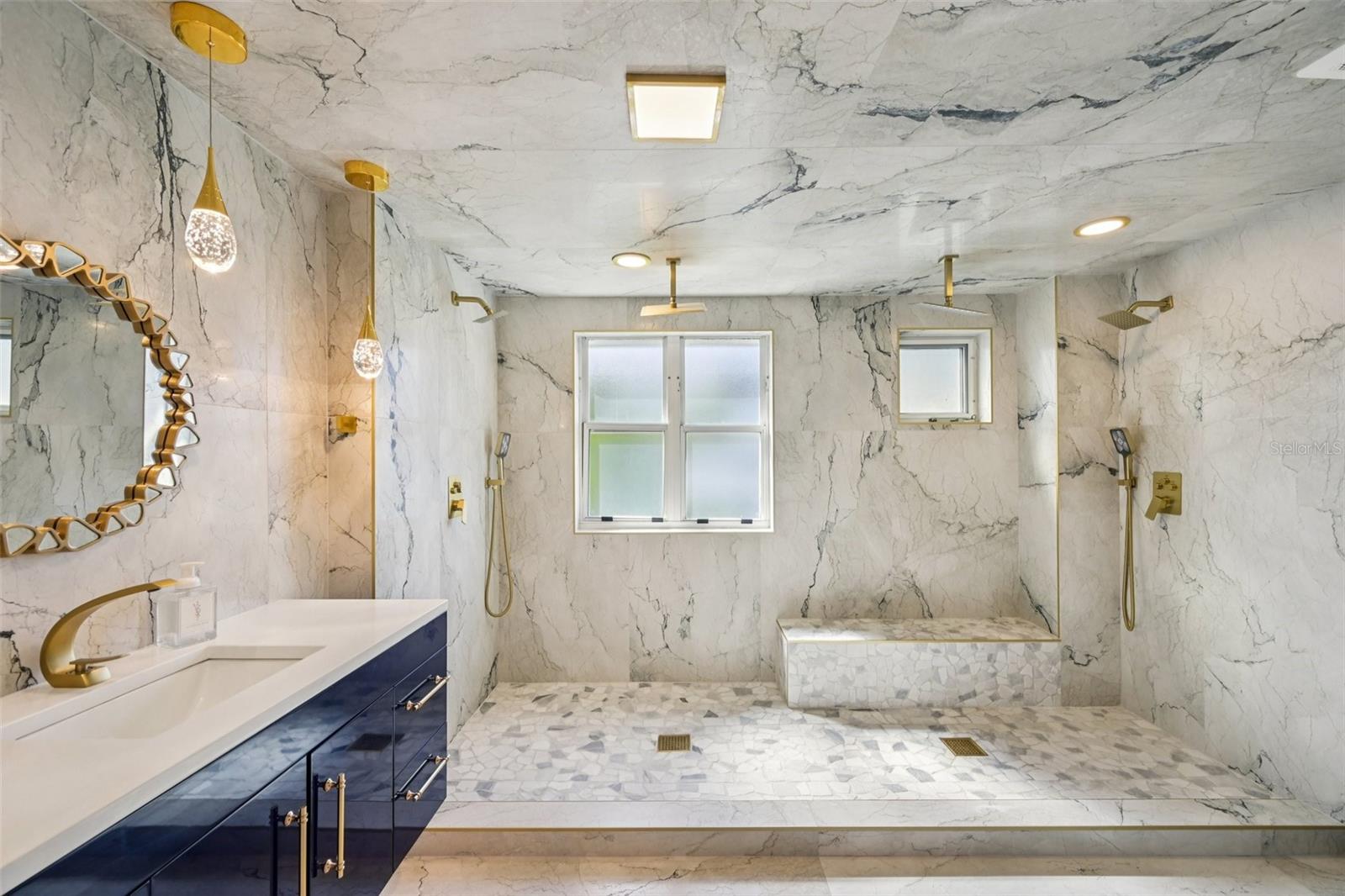 Image 19 of 46 For 2450 Harbourside Drive 244