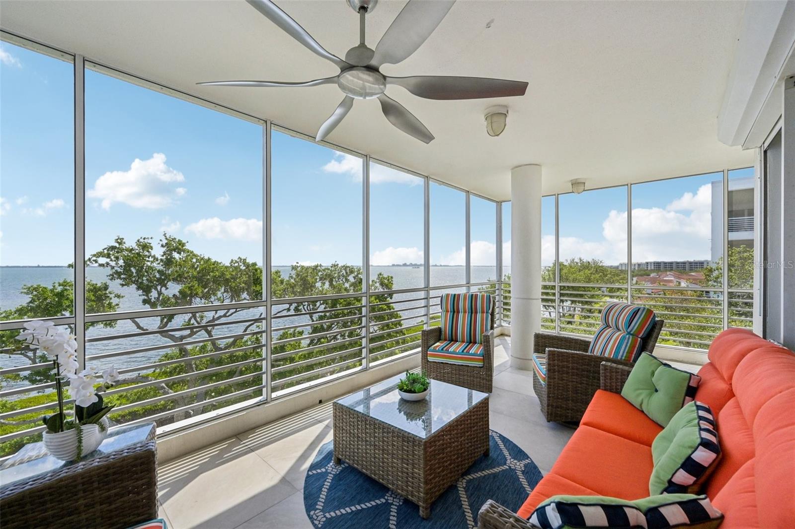 Image 27 of 46 For 2450 Harbourside Drive 244