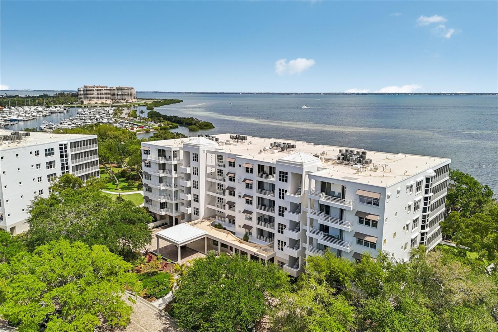 Image 30 of 46 For 2450 Harbourside Drive 244