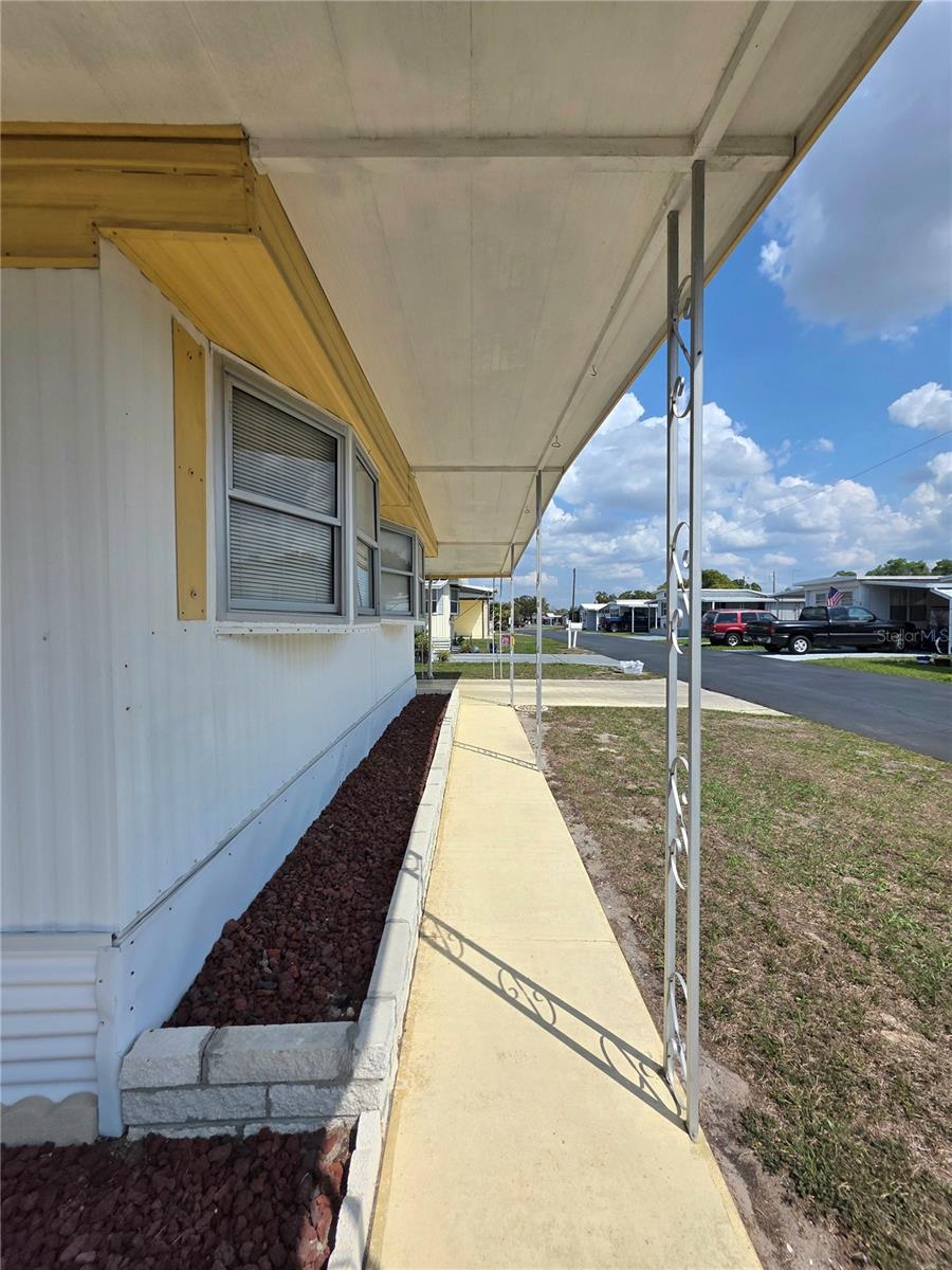 Image 7 of 62 For 37135 Sandra Avenue