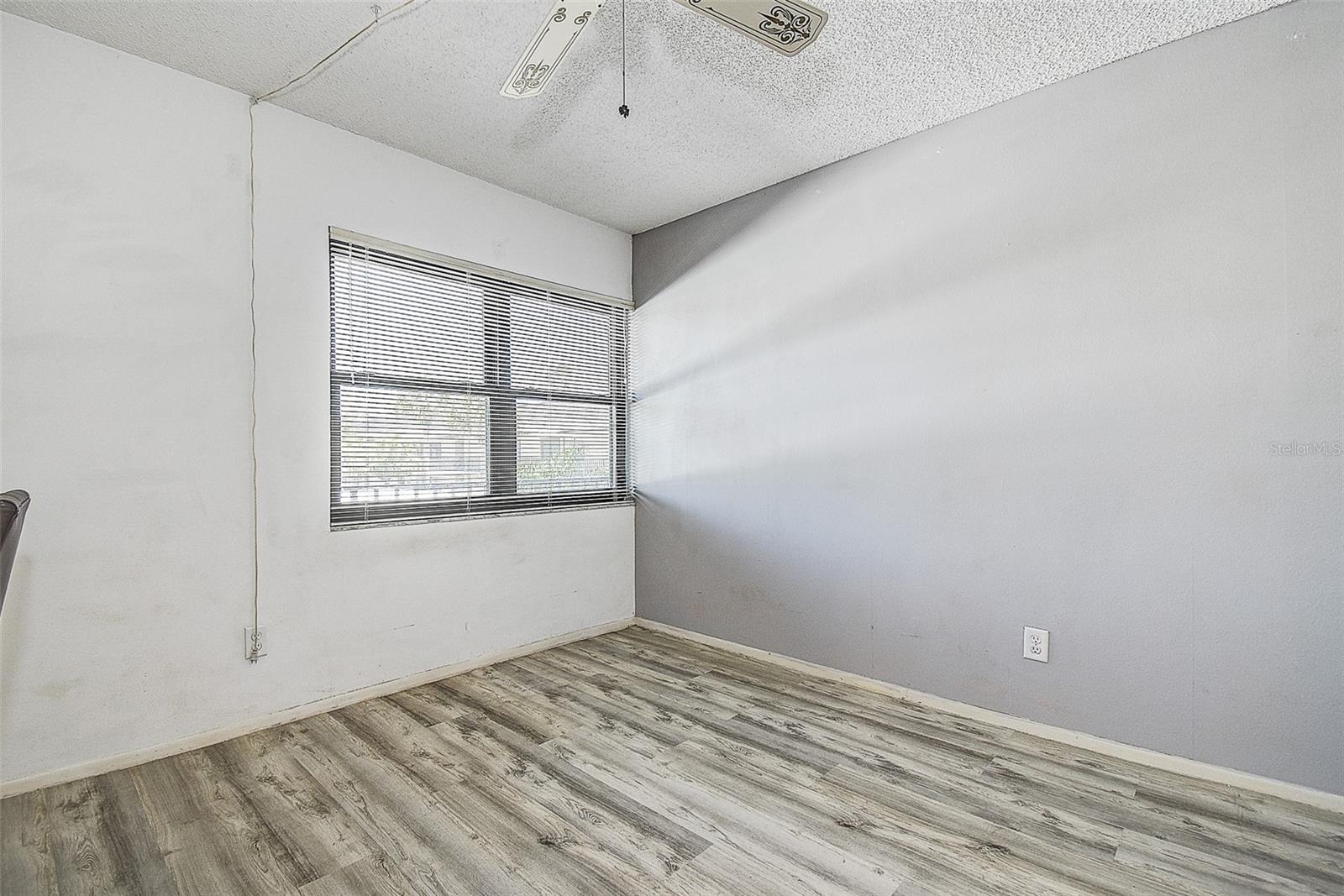 Image 16 of 45 For 12300 Vonn Road 7203