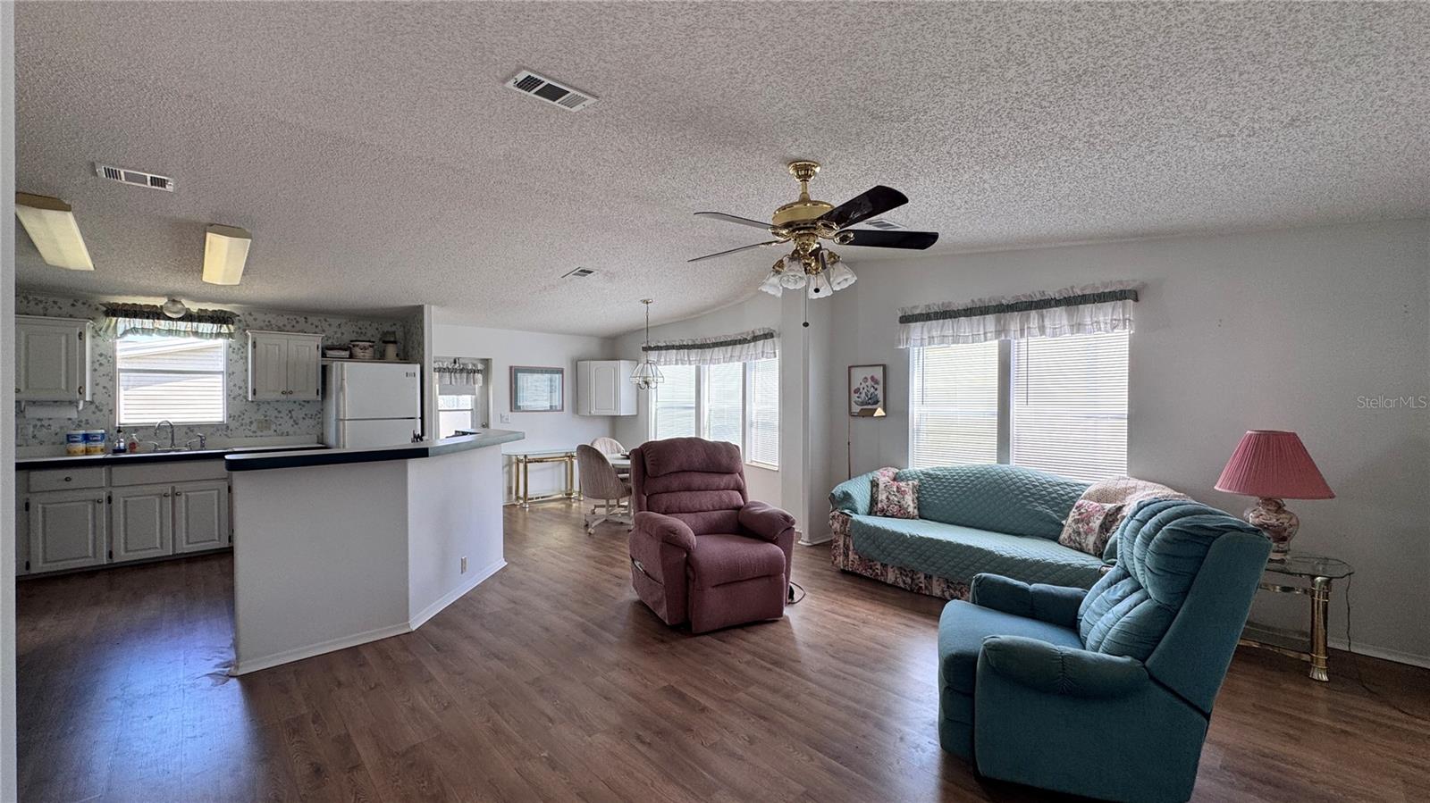 Image 4 of 26 For 236 Ramsgate Way