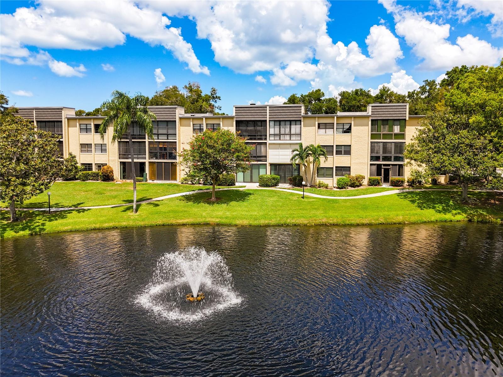 Image 25 of 40 For 14130 Rosemary Lane 3215