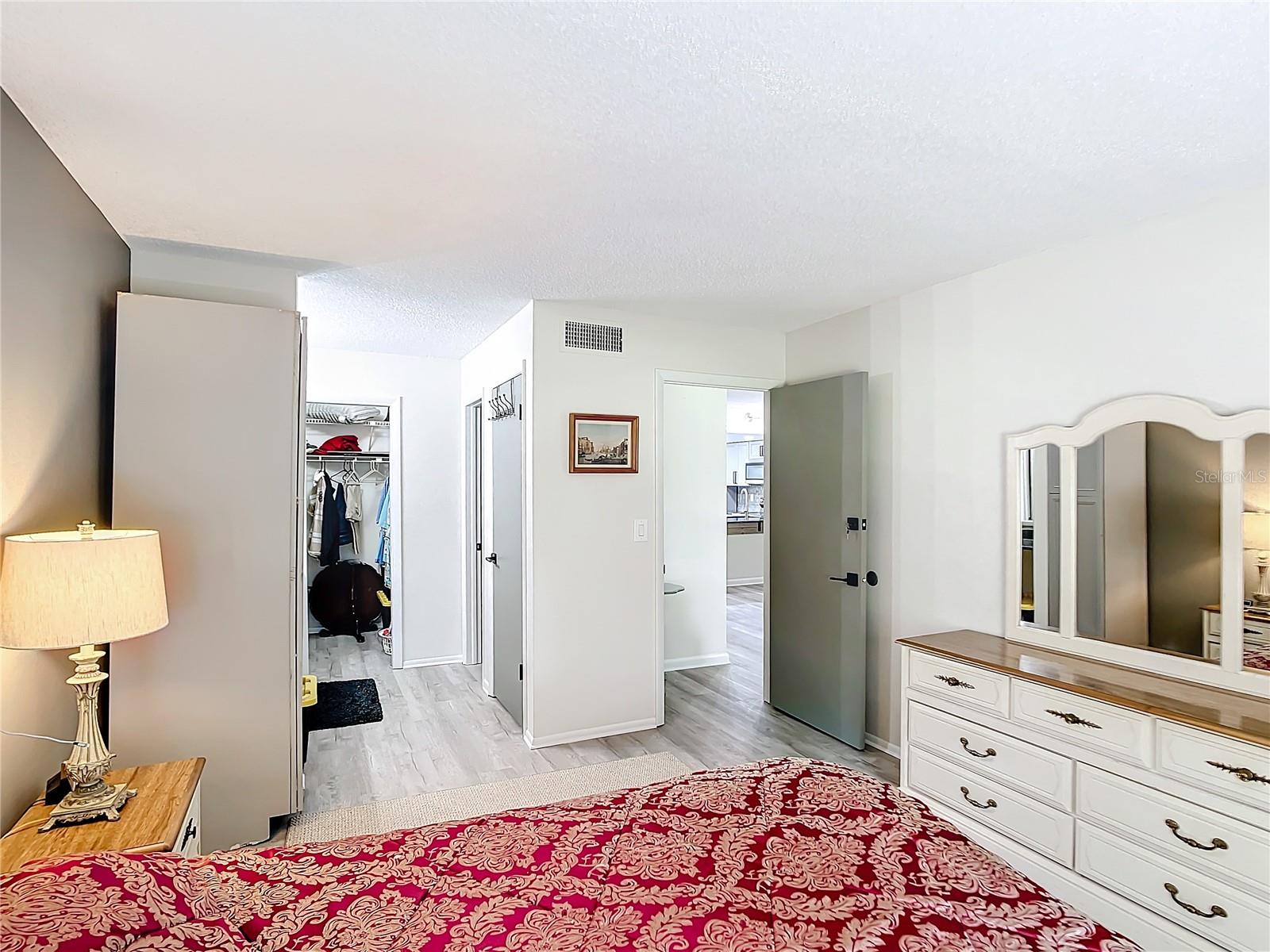 Image 8 of 40 For 14130 Rosemary Lane 3215