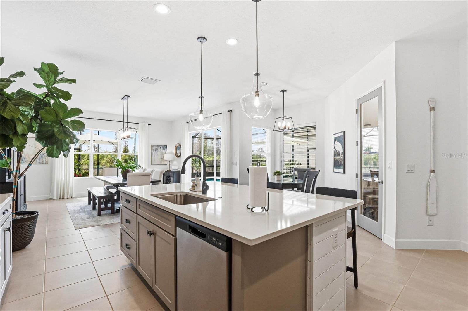 Image 19 of 88 For 32490 Tree Of Life Avenue