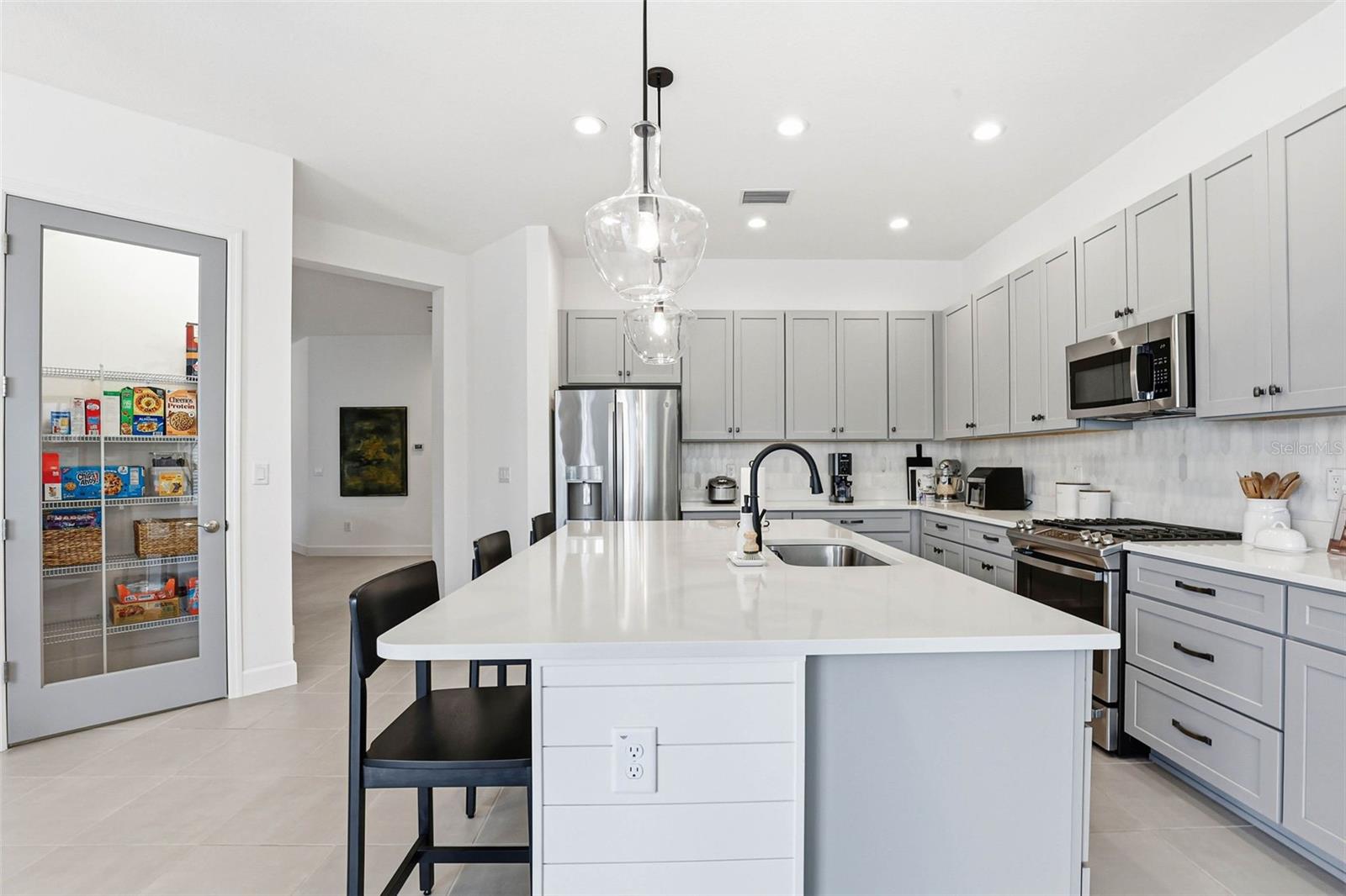 Image 24 of 88 For 32490 Tree Of Life Avenue