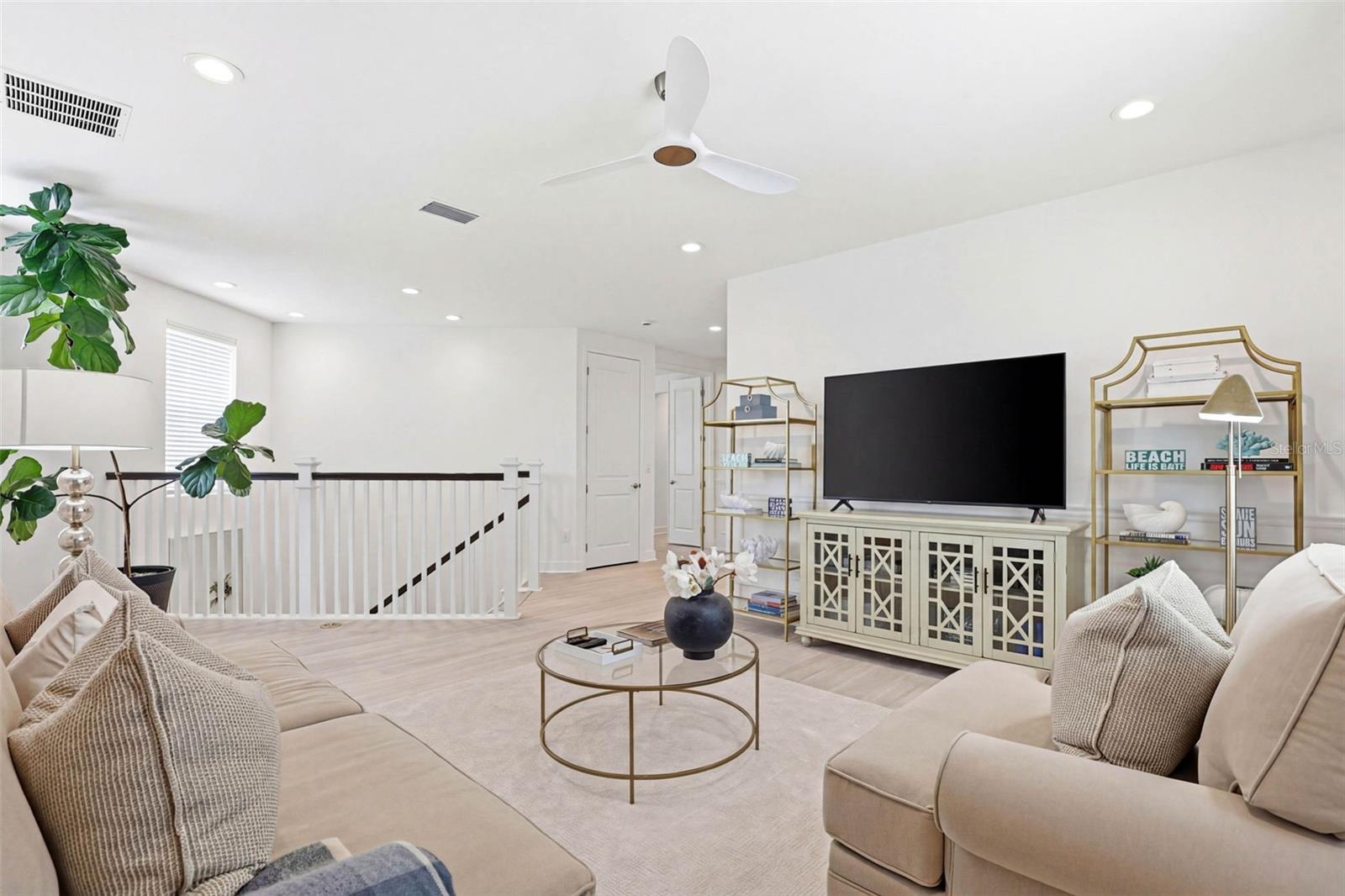 Image 43 of 88 For 32490 Tree Of Life Avenue