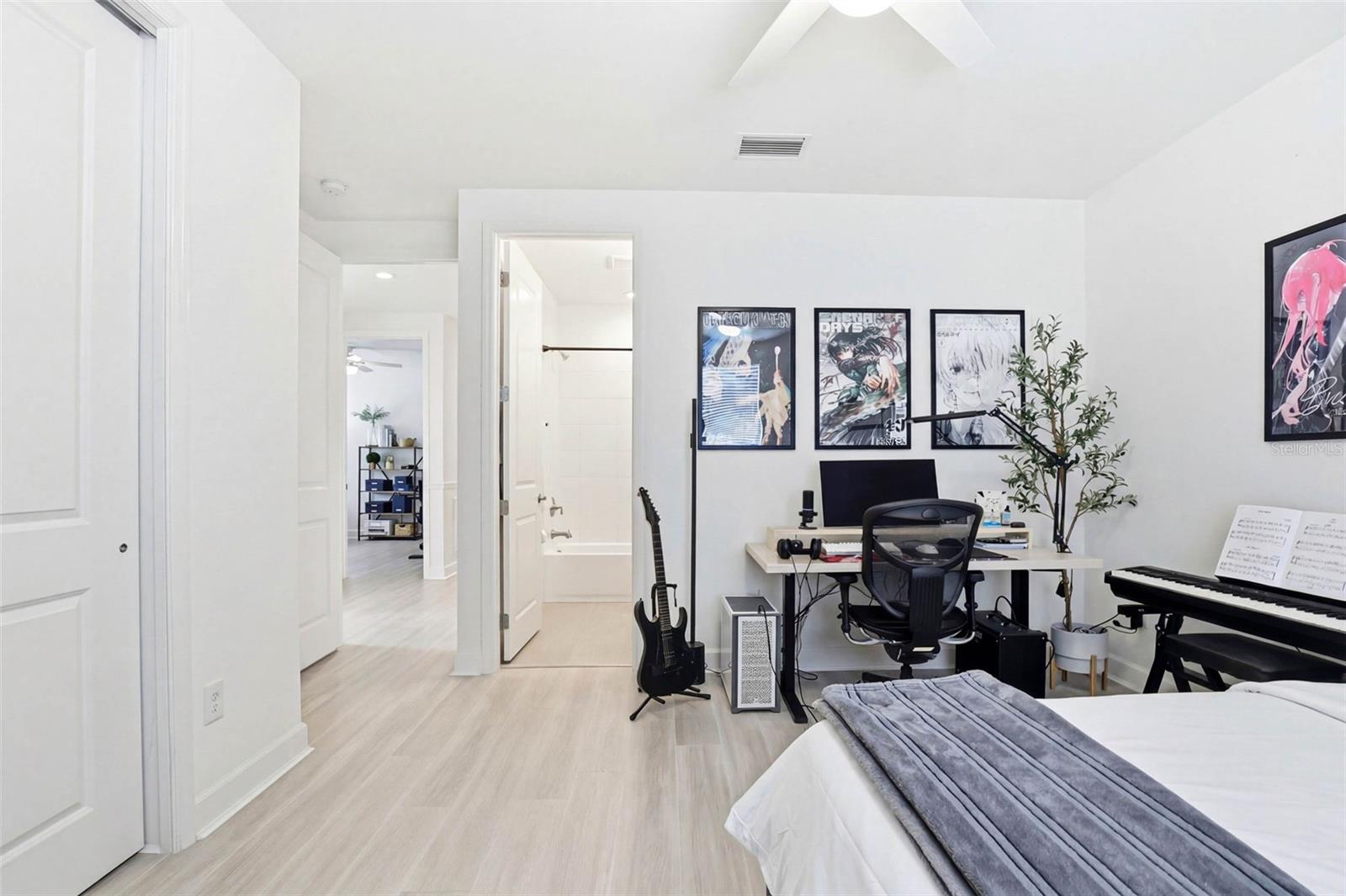 Image 67 of 88 For 32490 Tree Of Life Avenue