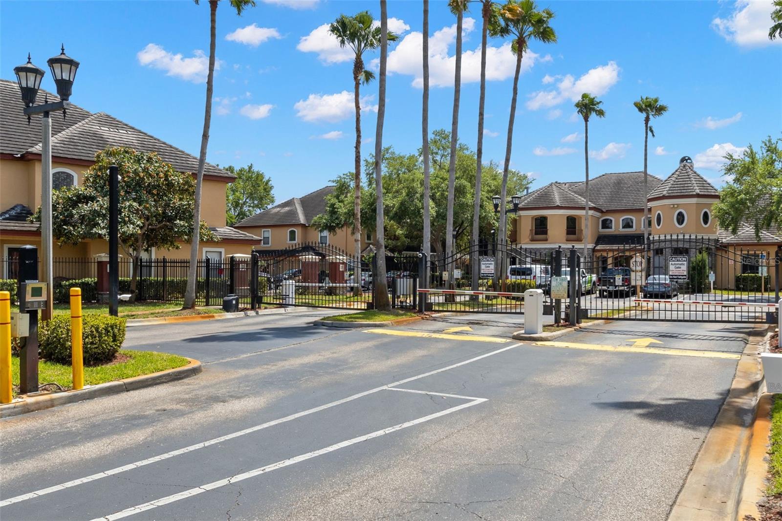 Image 29 of 38 For 2200 Tuscany Trace 15