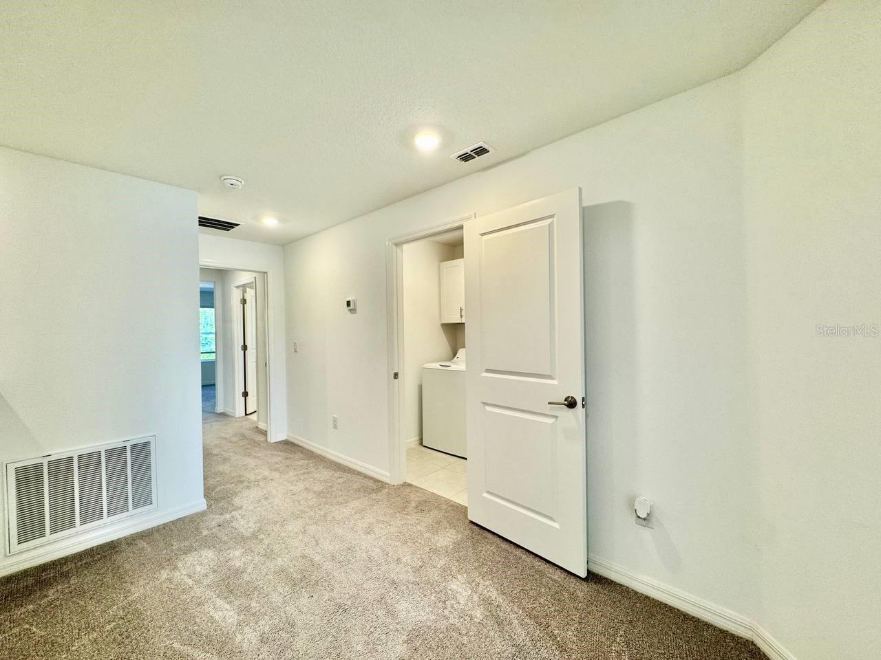 Image 15 of 39 For 6093 Acara Lane