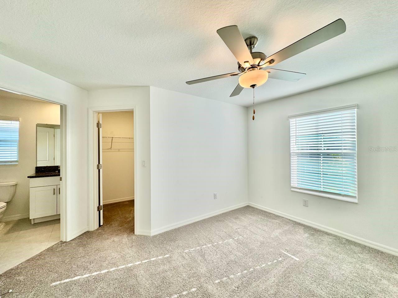 Image 17 of 39 For 6093 Acara Lane