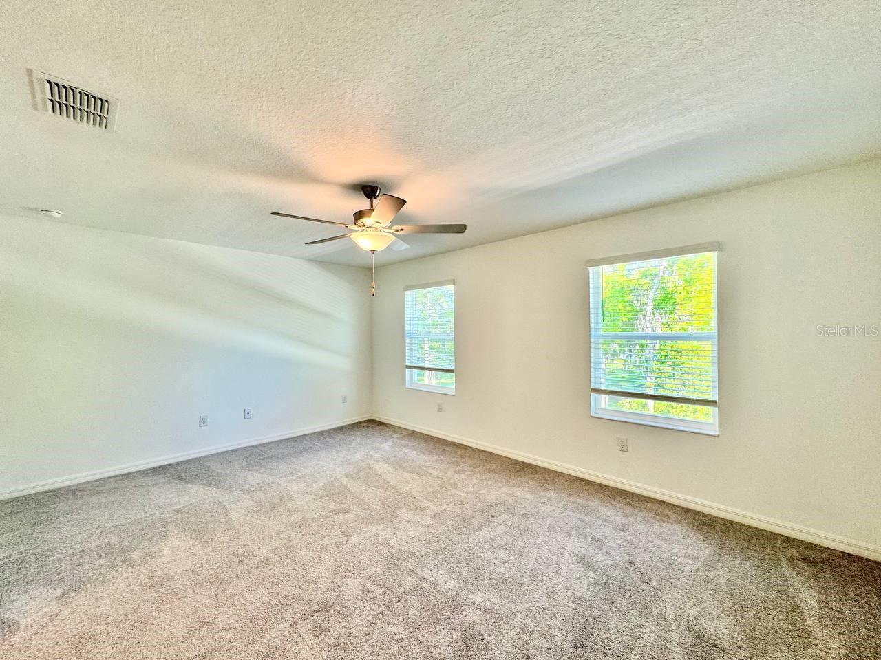 Image 23 of 39 For 6093 Acara Lane