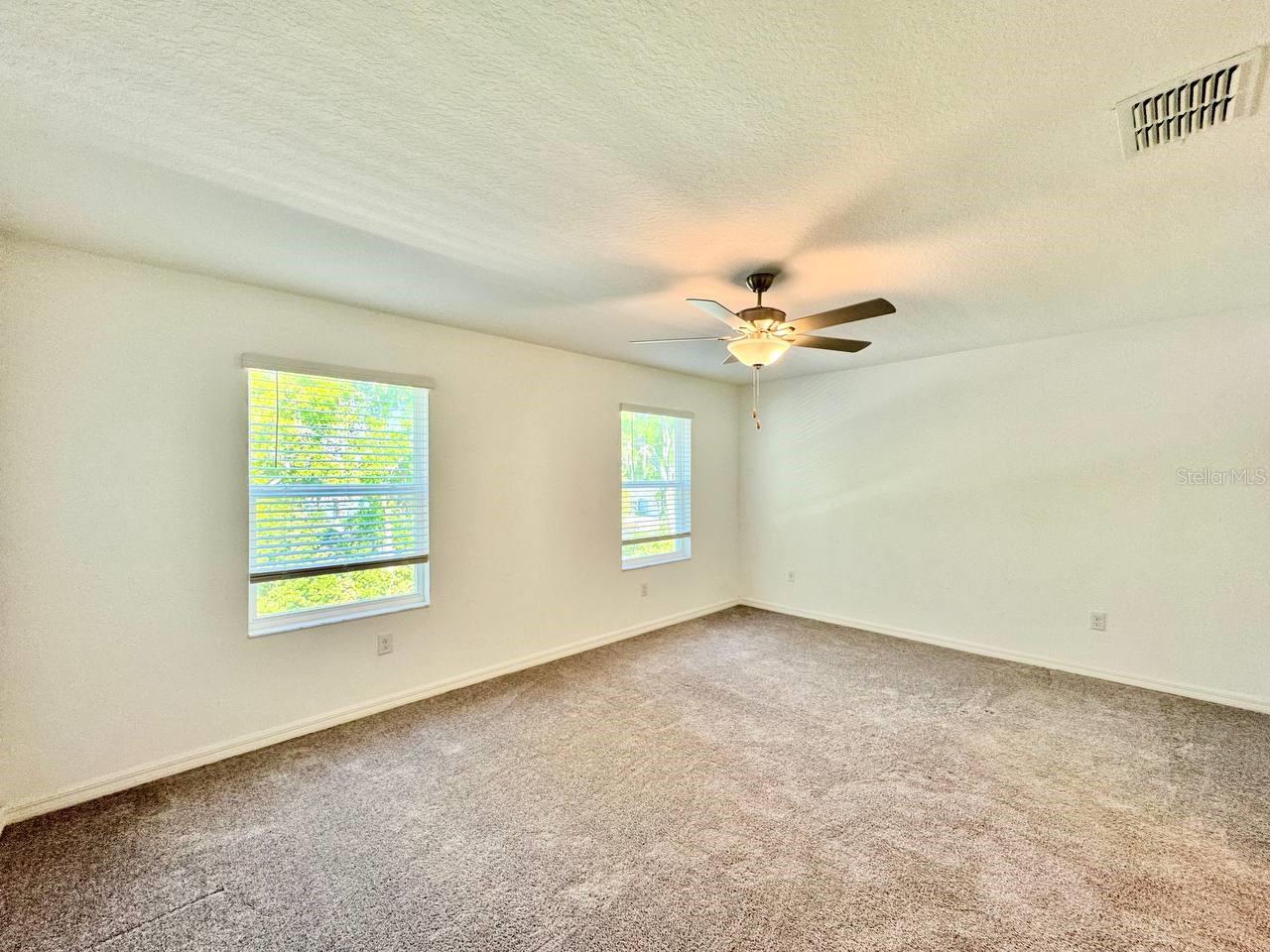 Image 25 of 39 For 6093 Acara Lane