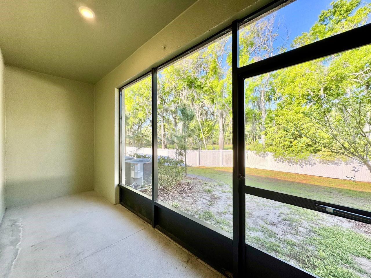 Image 30 of 39 For 6093 Acara Lane