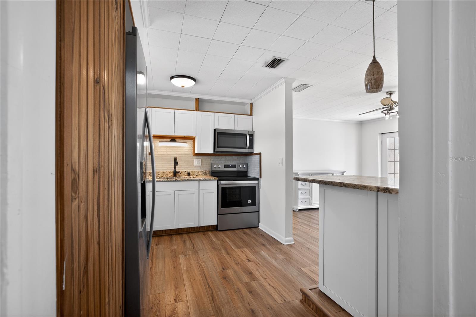 Image 10 of 28 For 6749 81st Avenue N