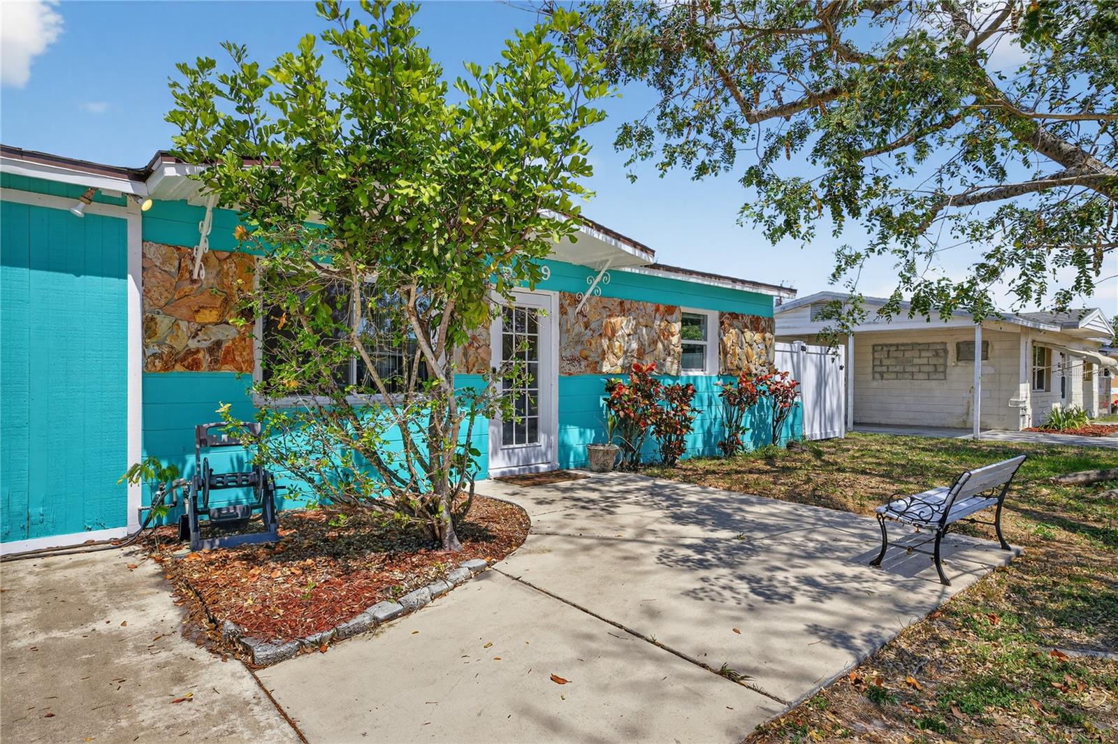 Image 27 of 28 For 6749 81st Avenue N