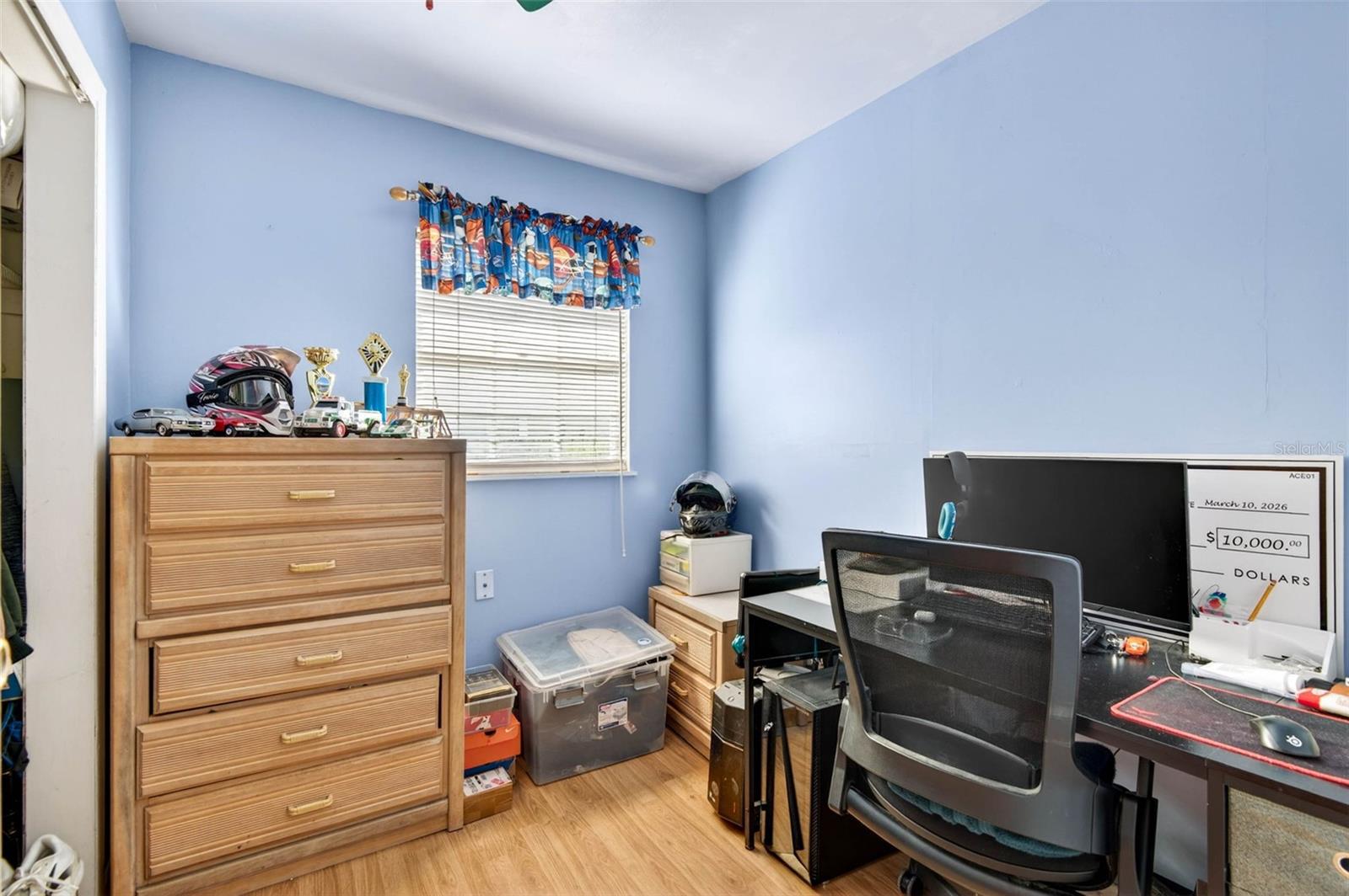 Image 12 of 20 For 1417 Yukon Street