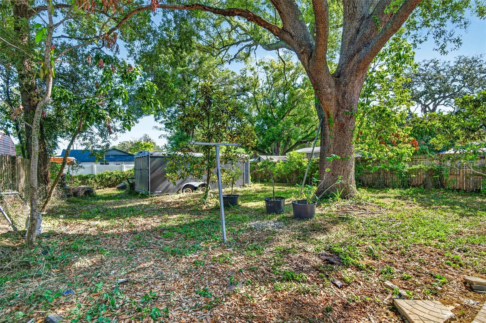 Image 18 of 20 For 1417 Yukon Street