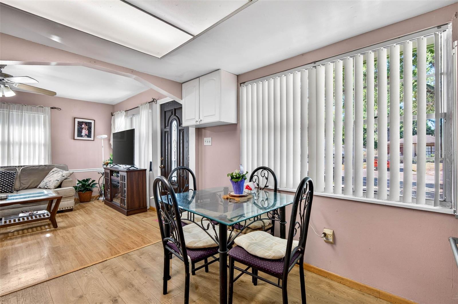 Image 6 of 20 For 1417 Yukon Street