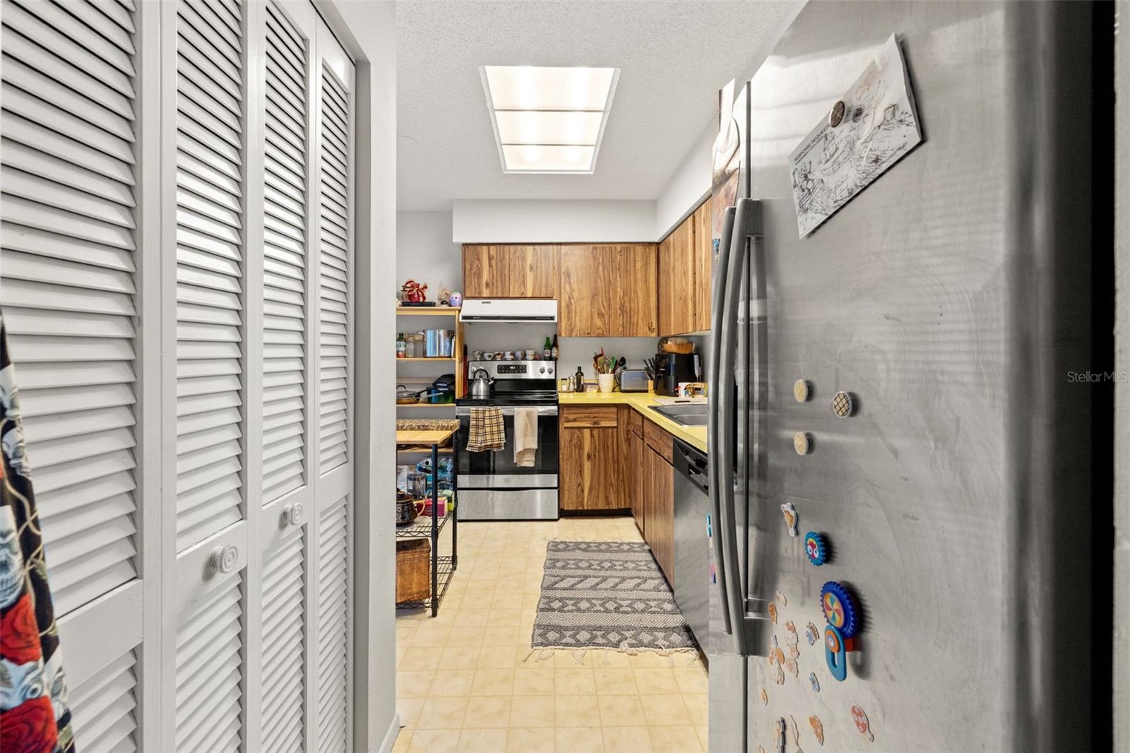 Image 13 of 41 For 2200 Bahia Vista Street B8