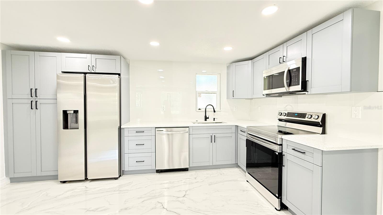 Image 3 of 16 For 4515 5th Street