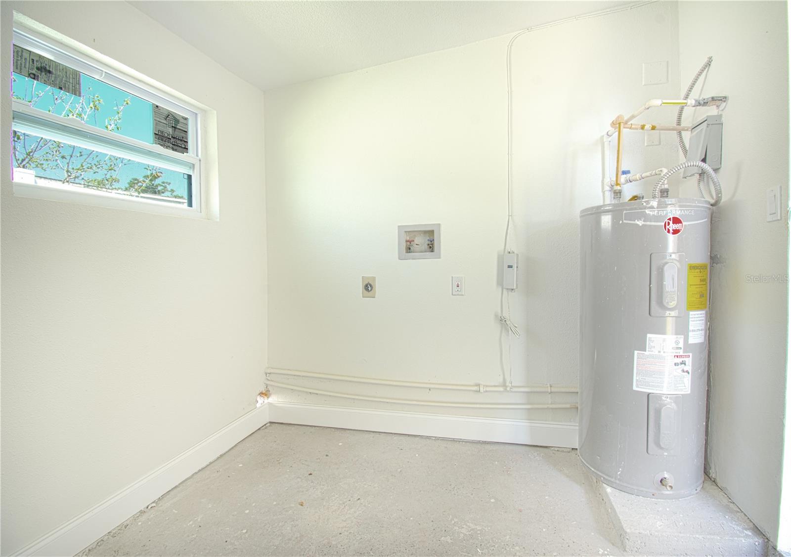 Image 21 of 24 For 8307 Libby Lane