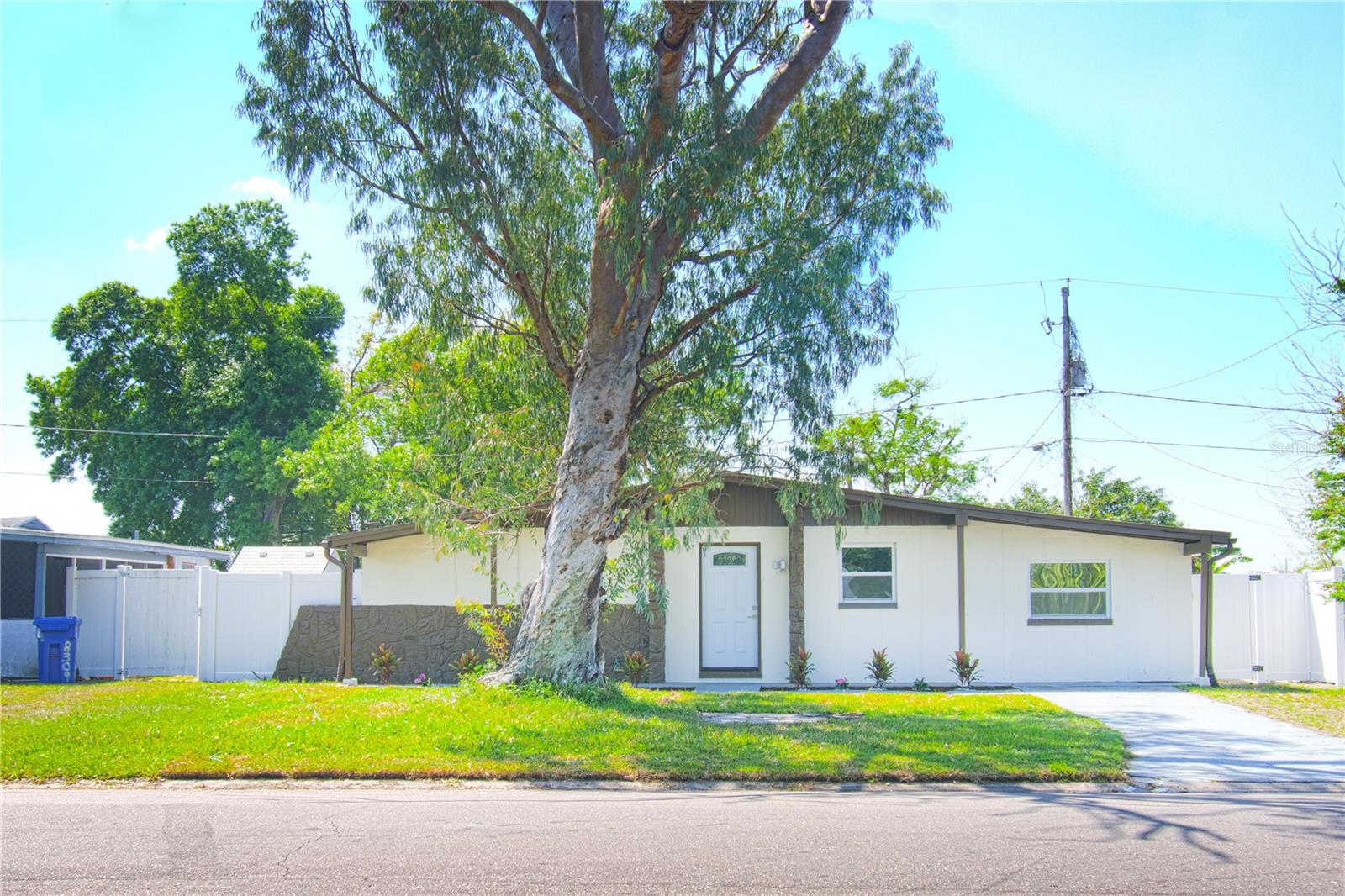 Image 3 of 24 For 8307 Libby Lane