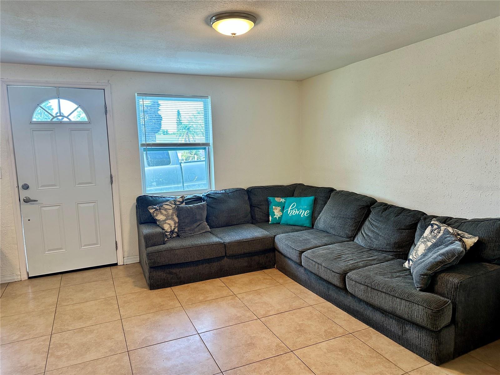 Listing photo id 10 for 3240 Briar Cliff Drive