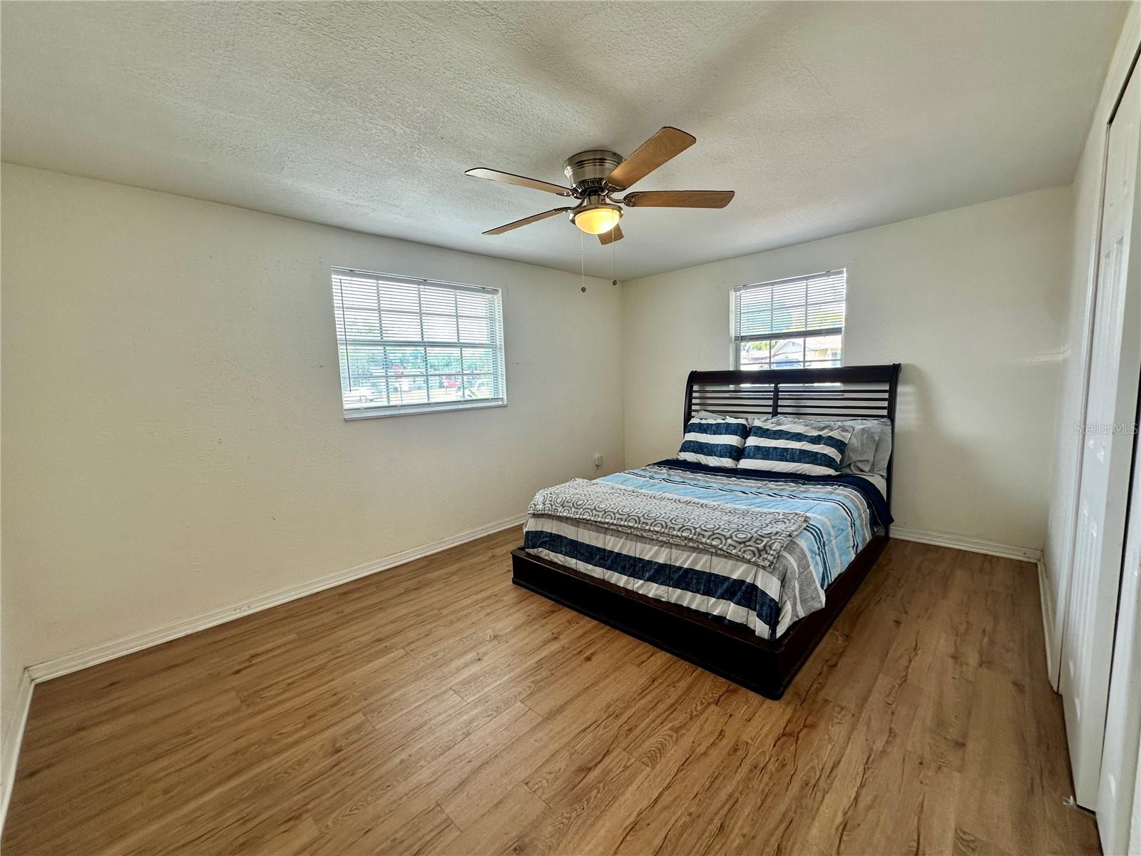 Listing photo id 21 for 3240 Briar Cliff Drive