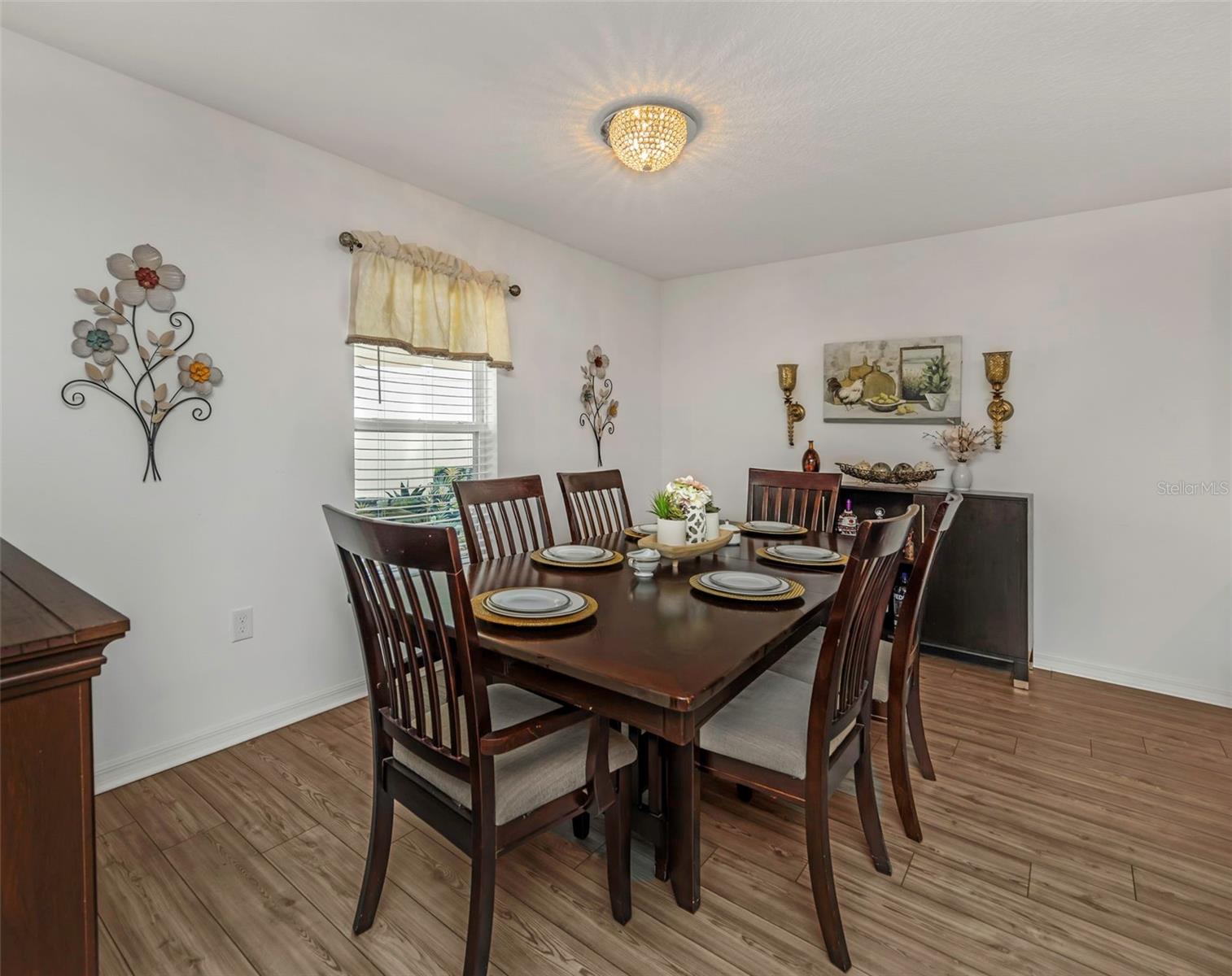 Image 18 of 98 For 8635 Pinetop Ridge Lane