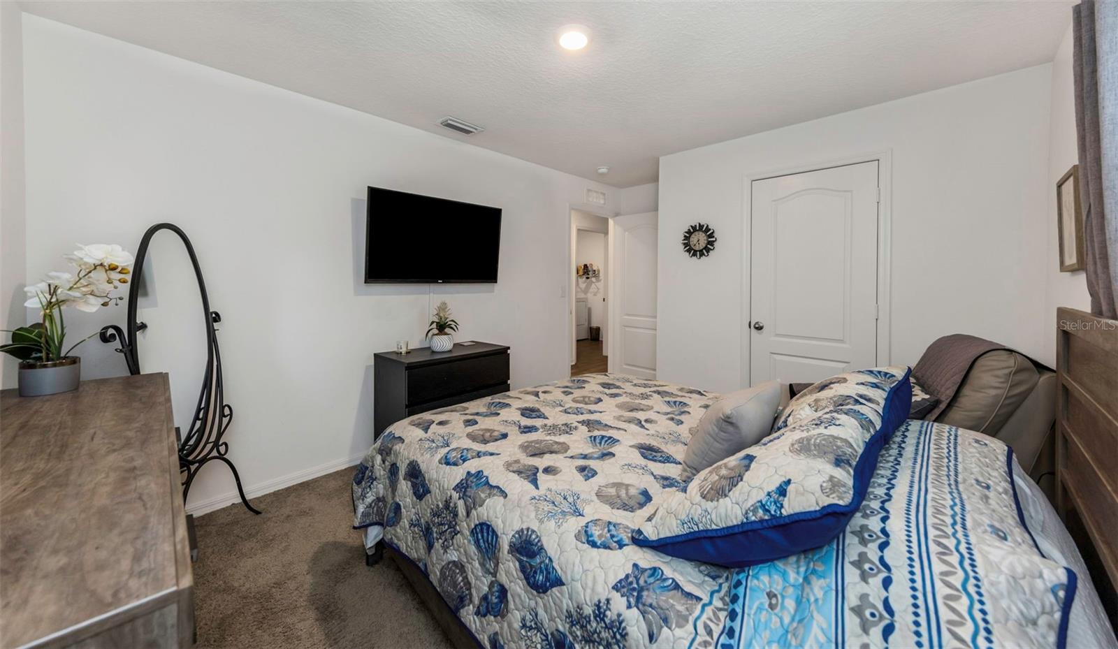 Image 33 of 98 For 8635 Pinetop Ridge Lane