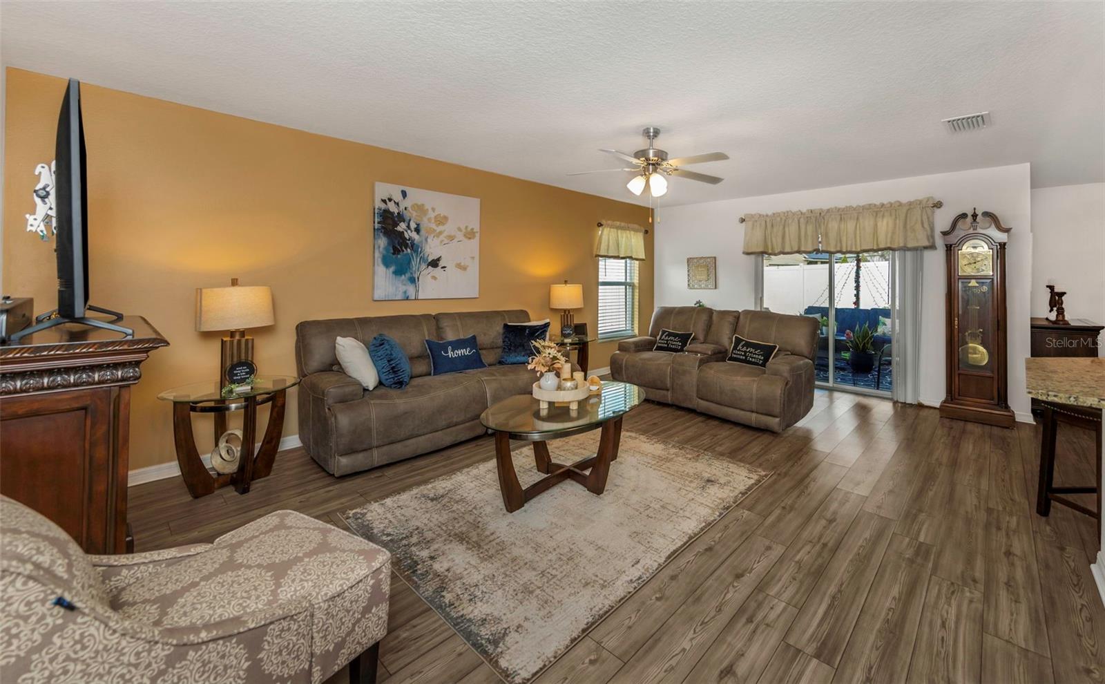 Image 8 of 98 For 8635 Pinetop Ridge Lane