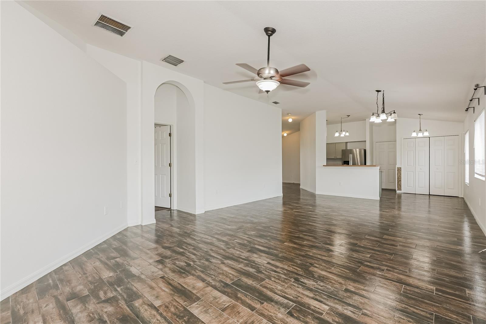 Image 2 of 14 For 544 Lindsay Anne Court