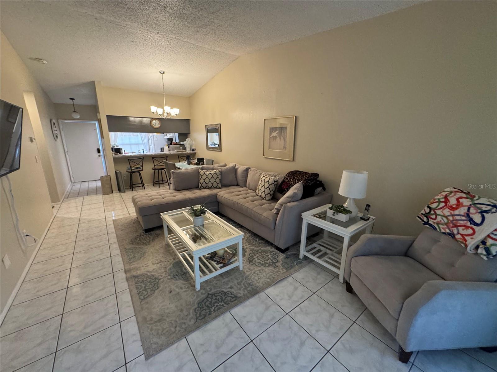 Image 6 of 18 For 7249 Parkside Villas Drive N