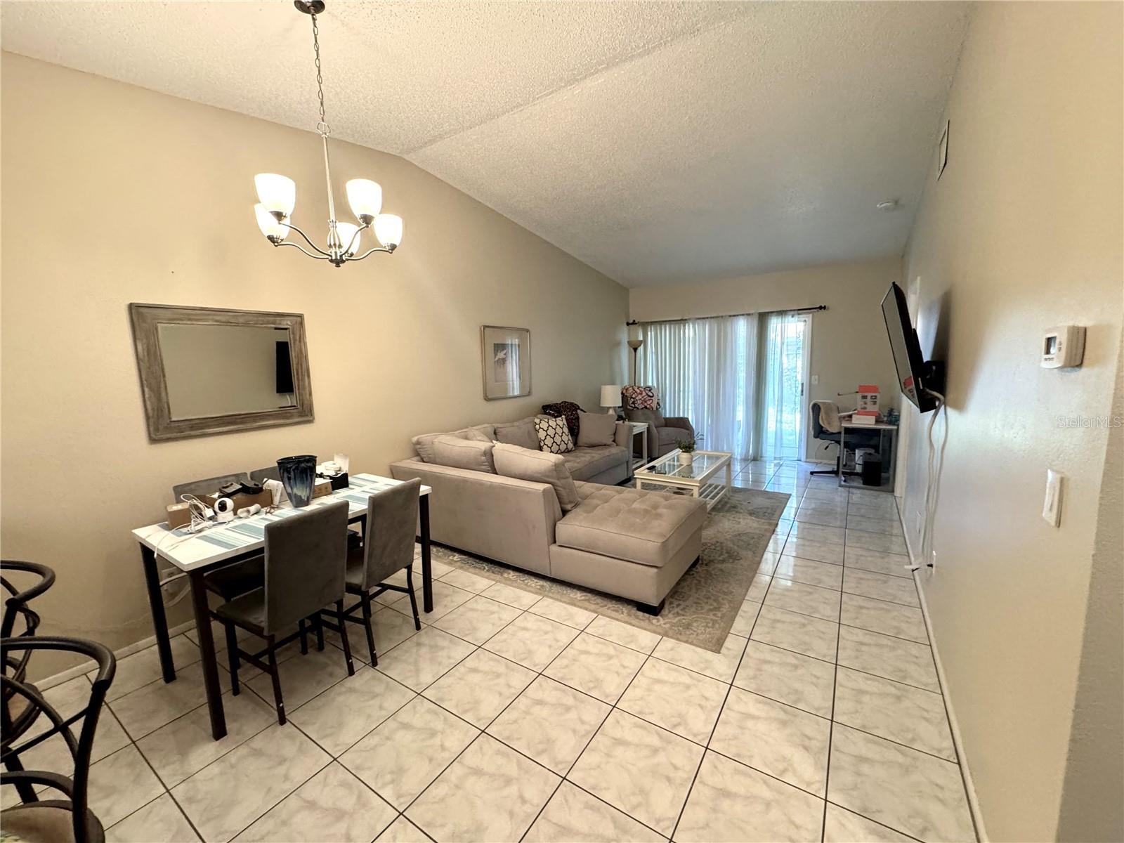 Image 8 of 18 For 7249 Parkside Villas Drive N