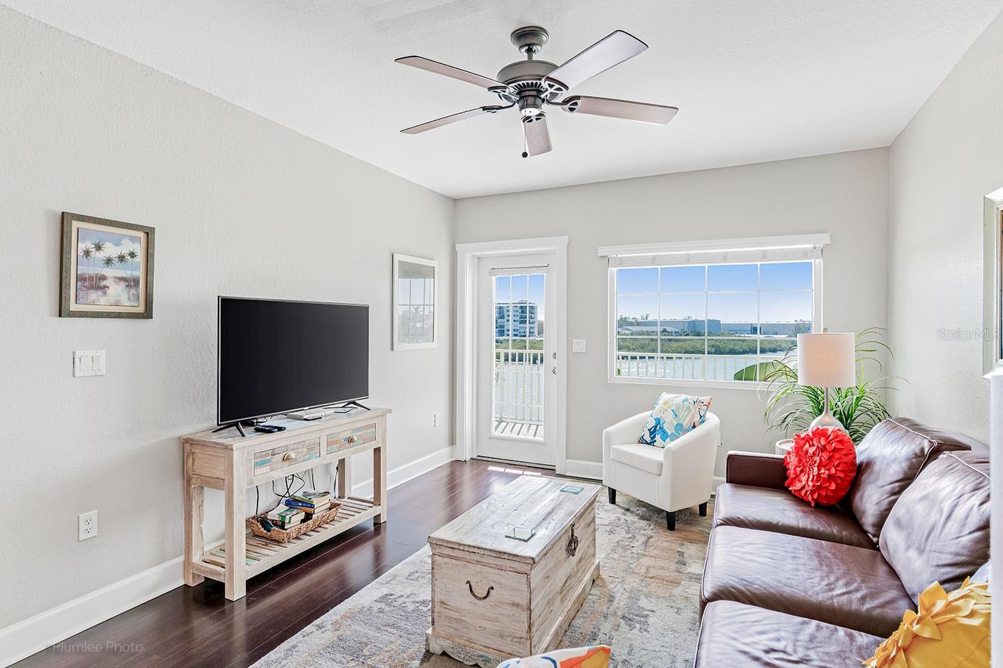 Image 9 of 39 For 399 2nd Street 416