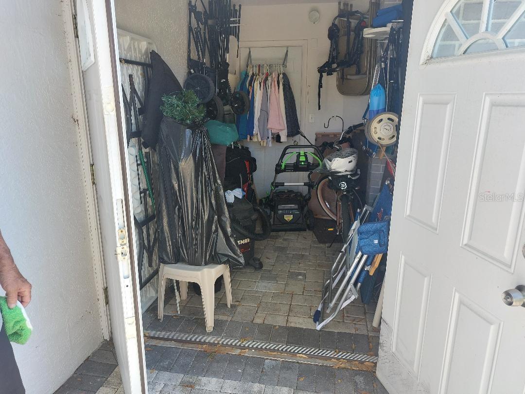 Image 11 of 19 For 1207 Gillespie Drive N