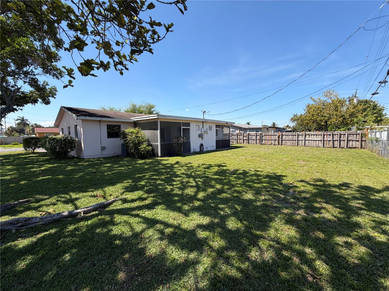 Image 4 of 32 For 4100 39th Avenue