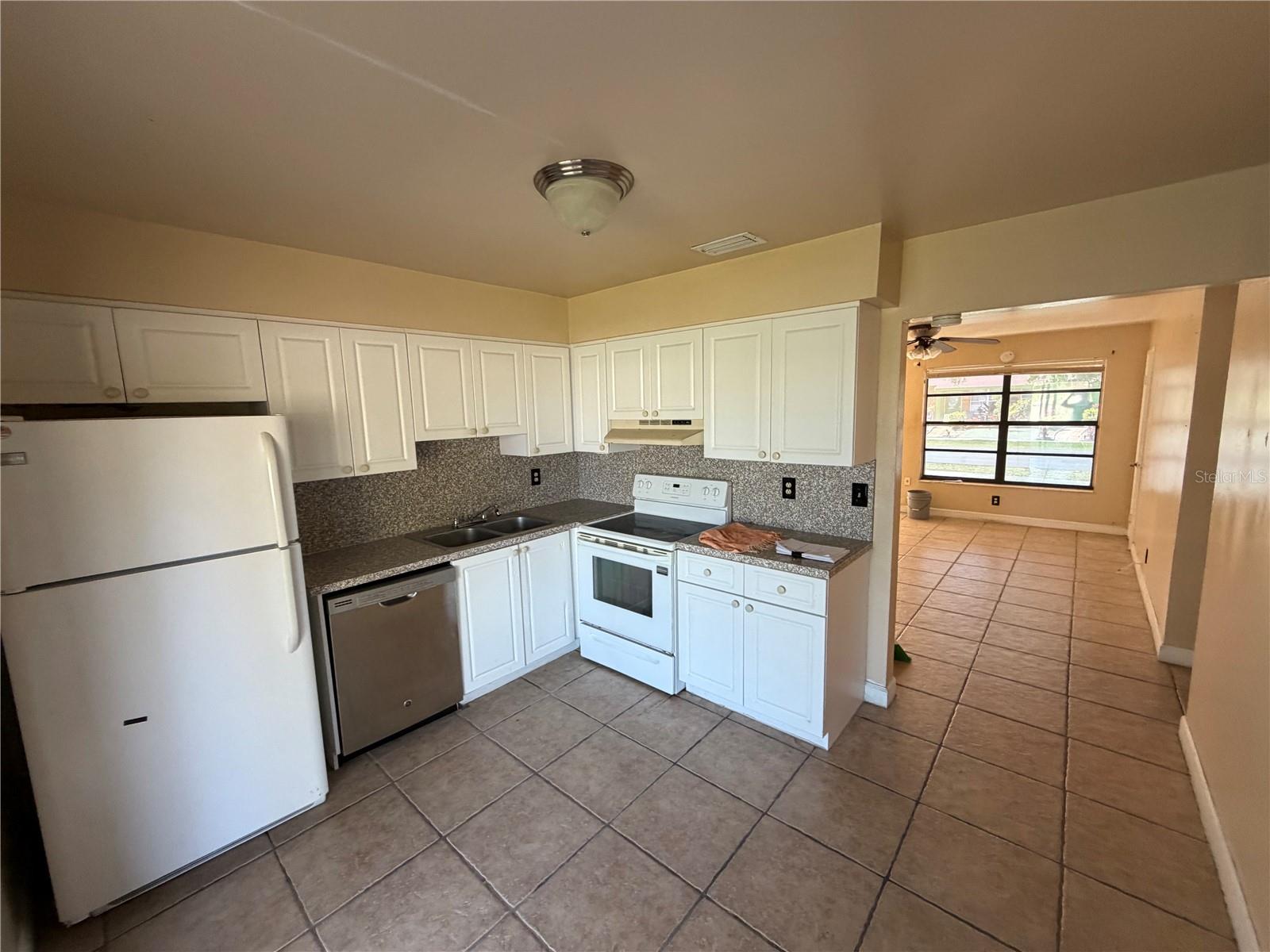 Image 8 of 32 For 4100 39th Avenue