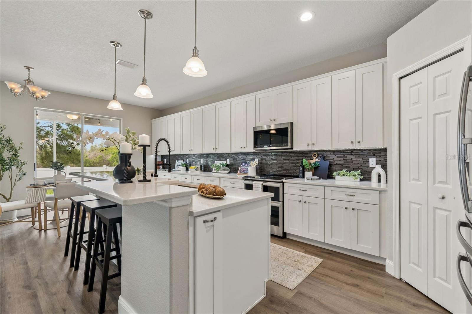 Image 16 of 98 For 3313 Chessington Drive