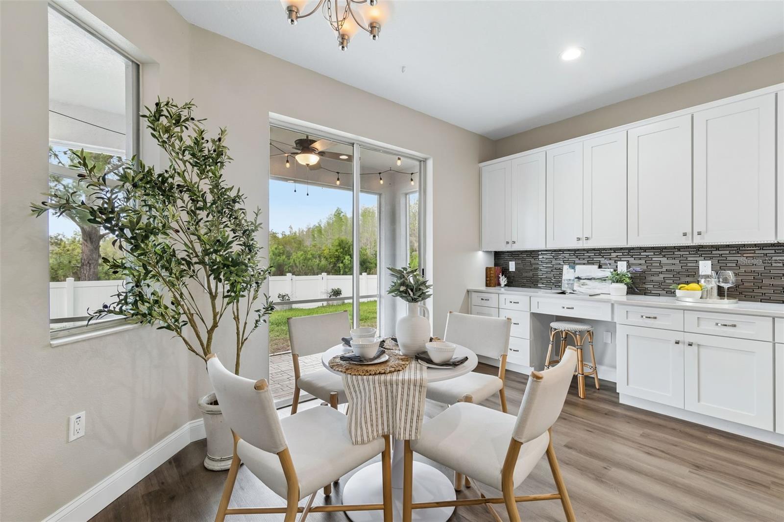 Image 23 of 98 For 3313 Chessington Drive