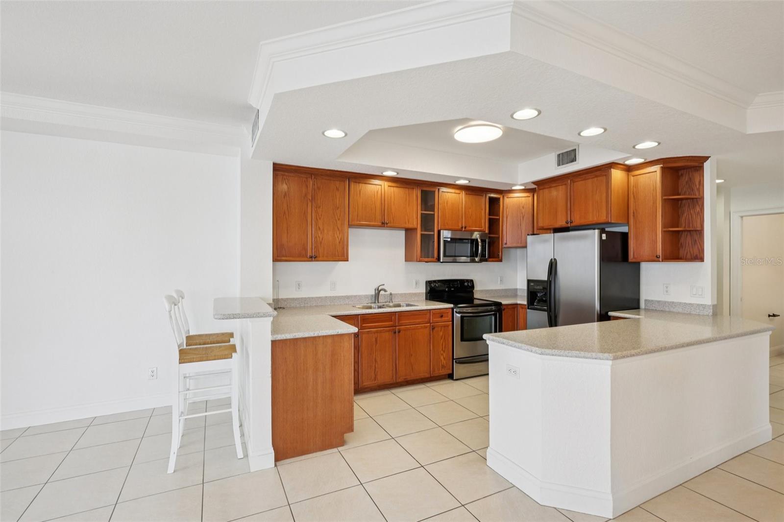 Image 13 of 41 For 750 4th Avenue S 502