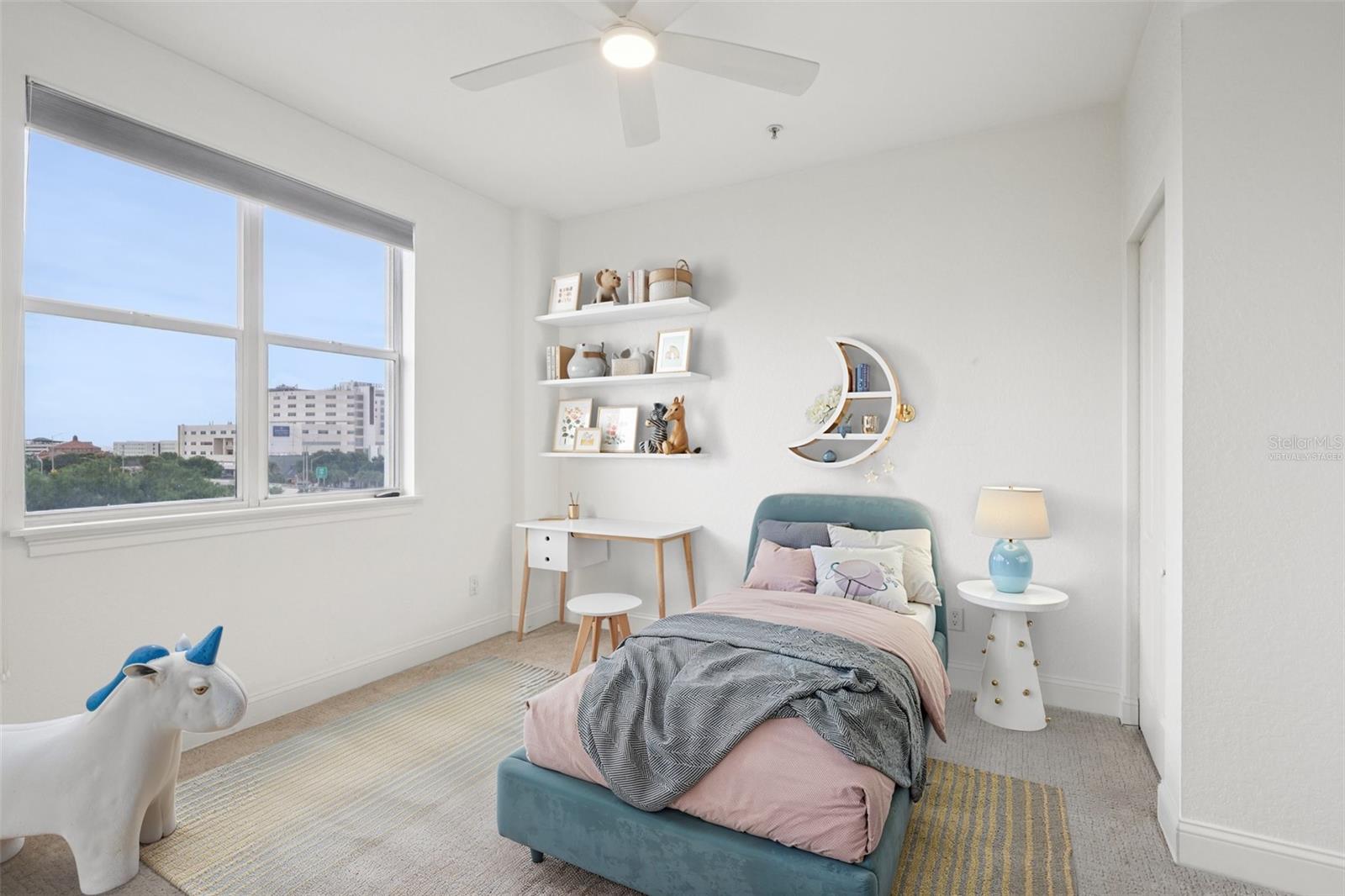 Image 24 of 41 For 750 4th Avenue S 502