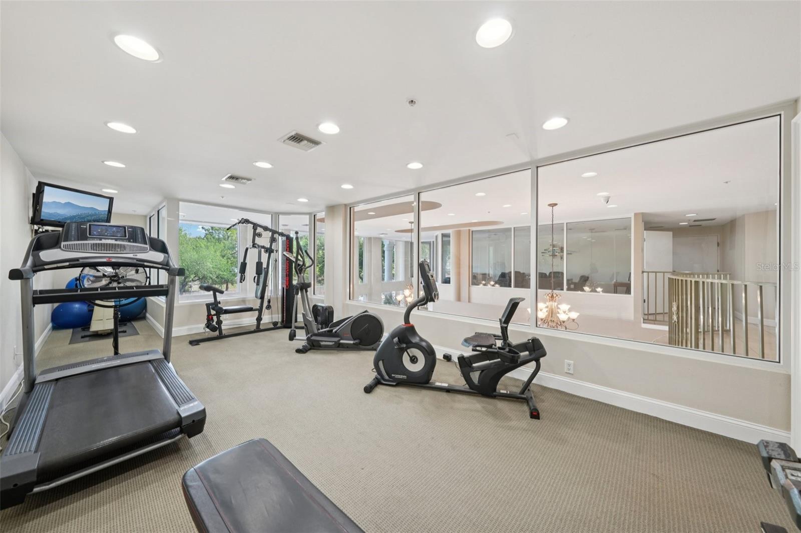 Image 30 of 41 For 750 4th Avenue S 502