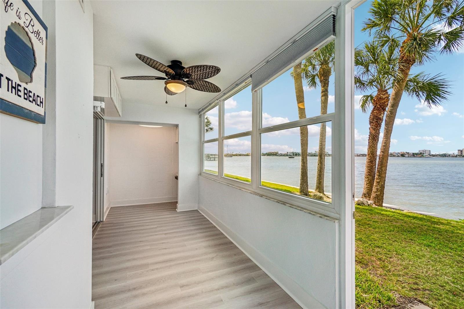 Image 18 of 29 For 4750 Cove Circle 107