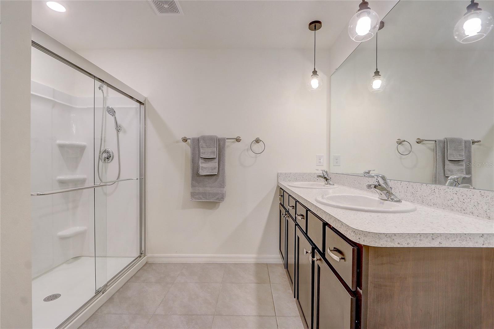 Image 6 of 31 For 308 Fairways View Drive