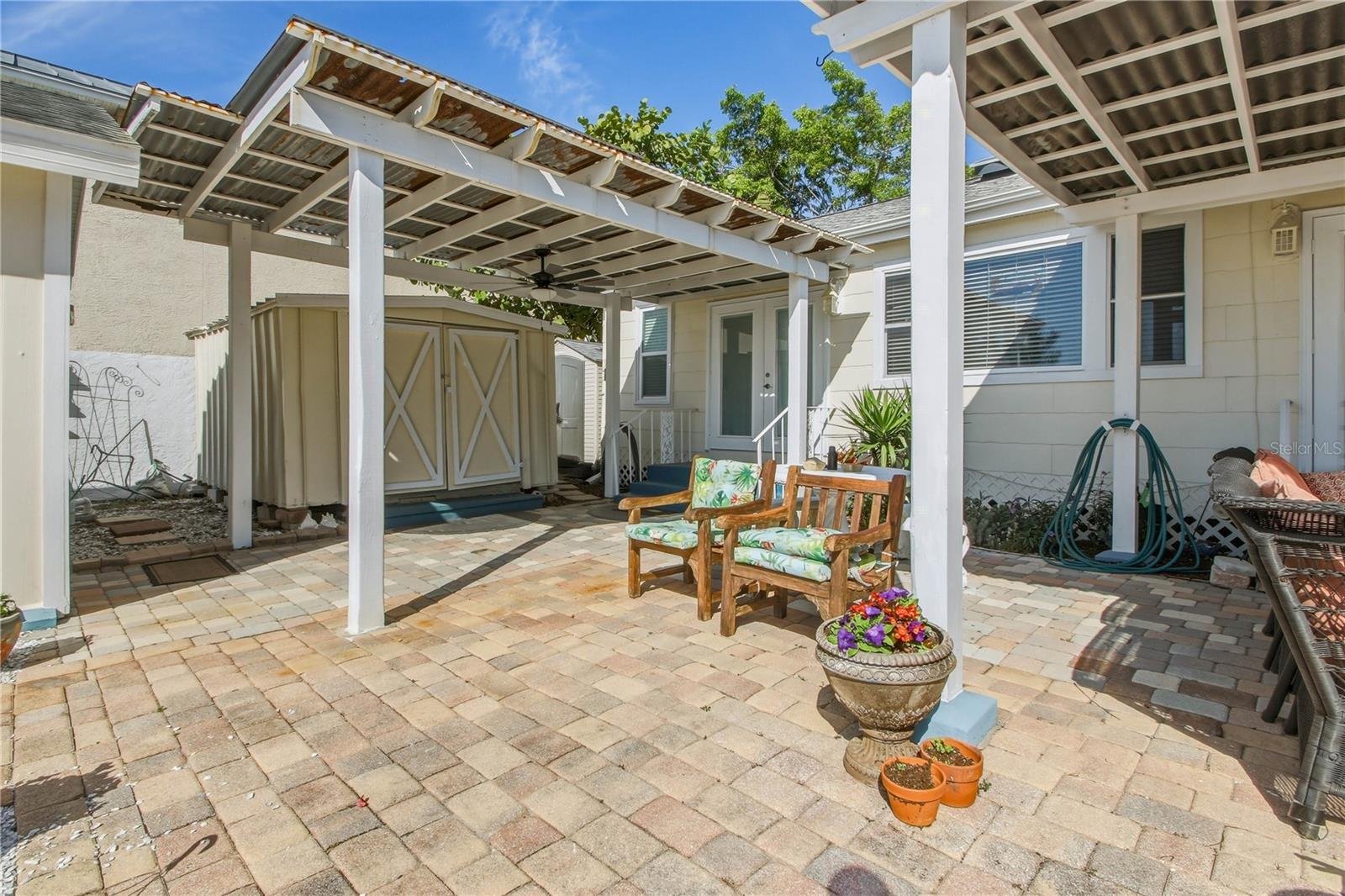 Image 24 of 25 For 950 Weedon Drive Ne