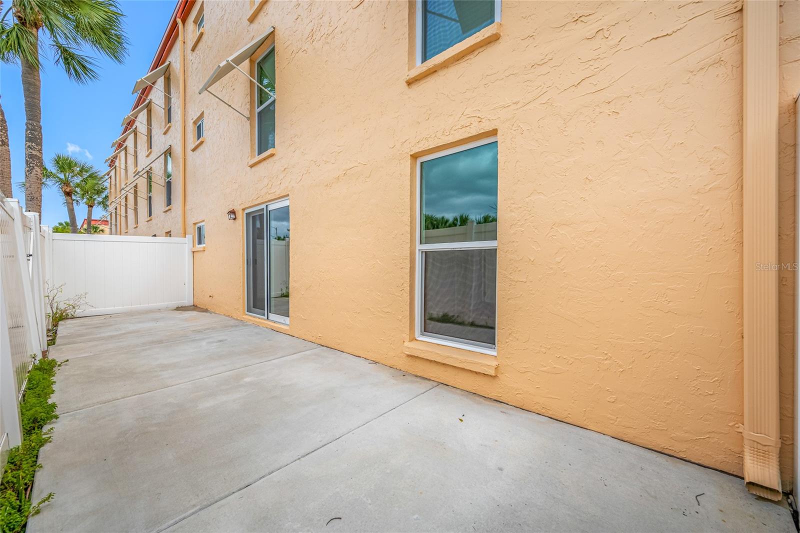 Image 34 of 43 For 8911 Blind Pass Road 114